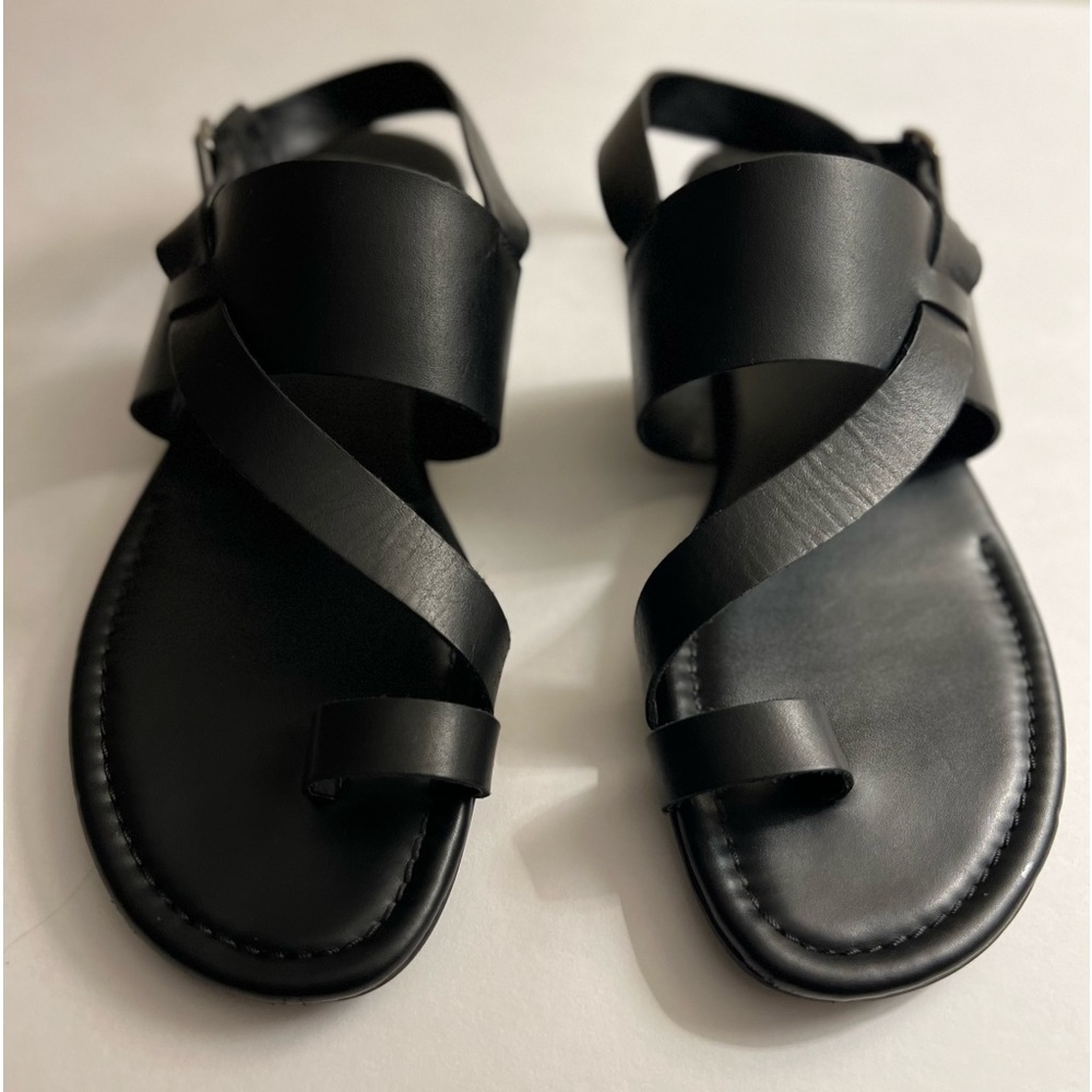 Brand: Franco Sarto Leather Toe Loop Sandals